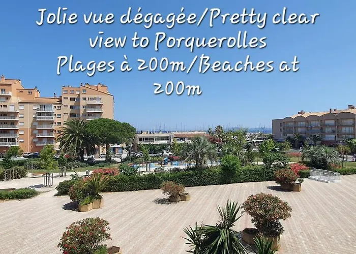 Joli studio vue mer sur le port