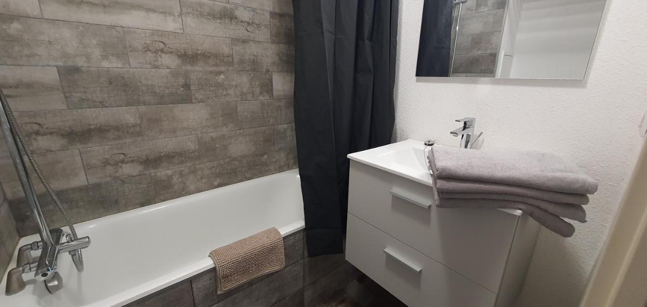 Apartment Jolie Vue - La Loge Hyeres